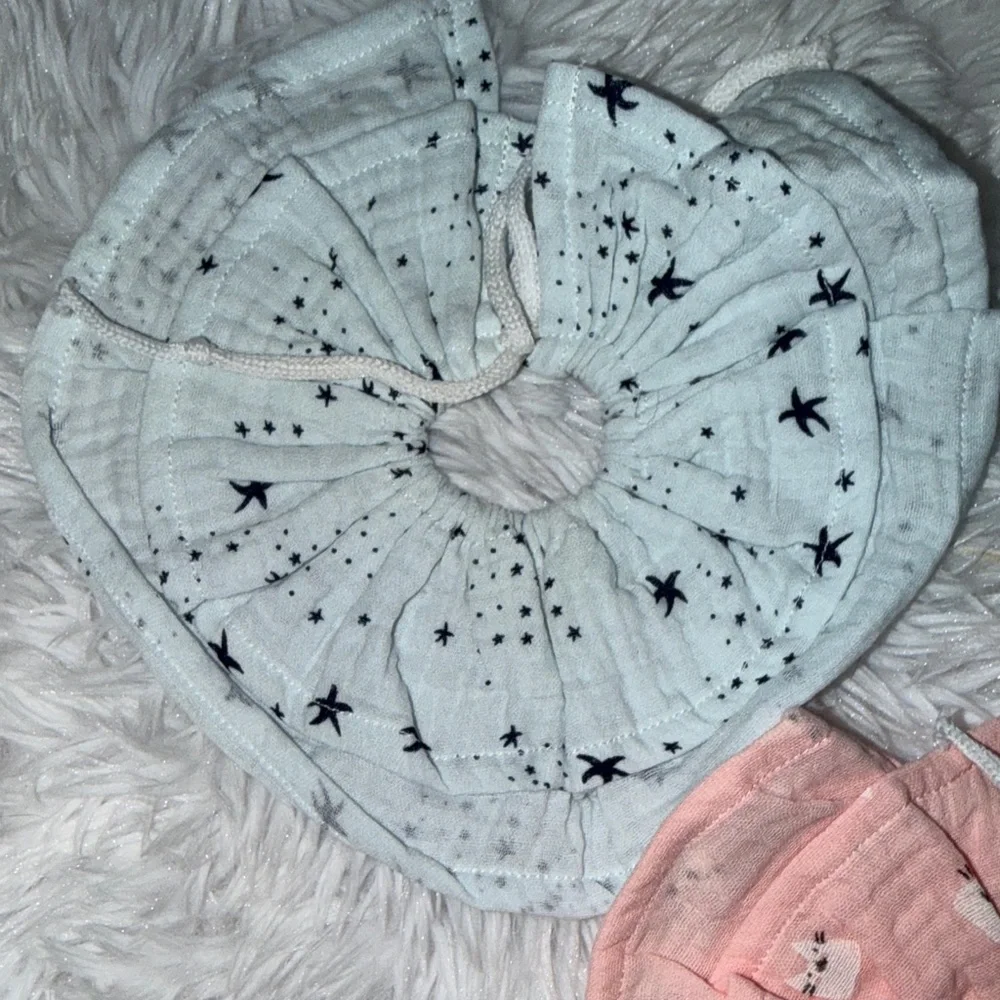 Baby Star and Bear Cat Print Muslin Bibs Set - Blue, Pink, Gray NWOT